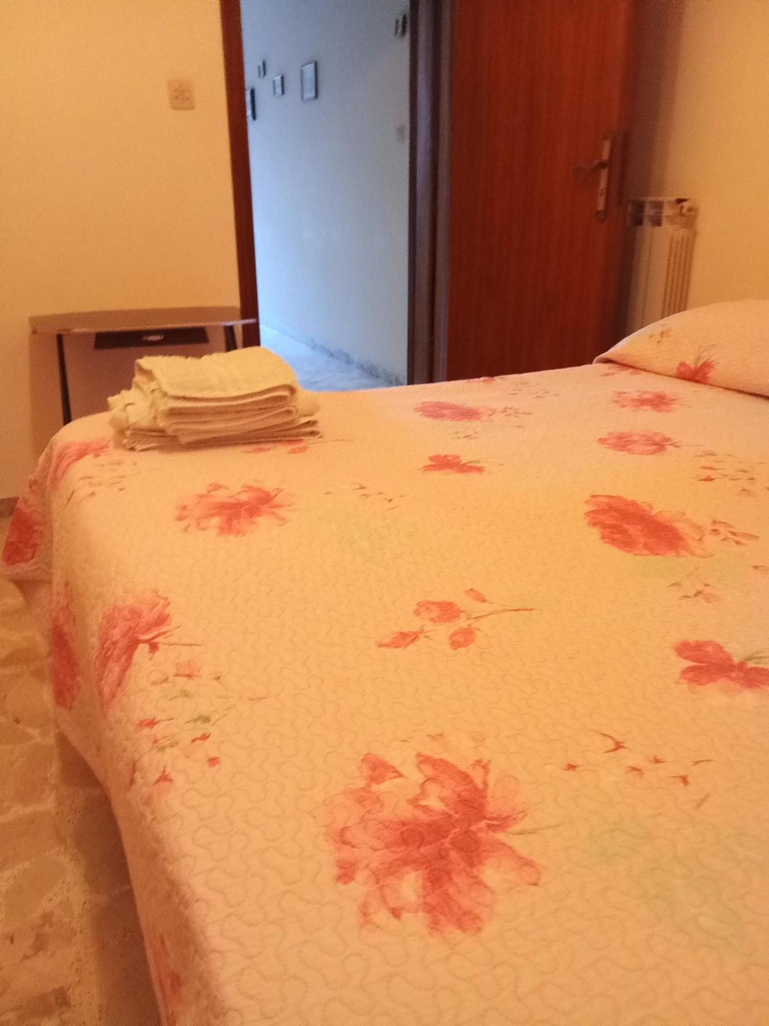 Casa Etna Hotel Randazzo Eksteriør billede